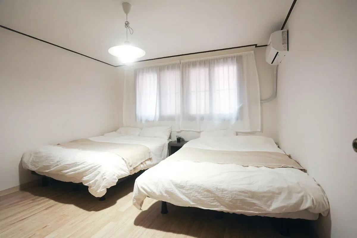 סיאול Conveniently Located, Spacious, 3 Rooms, 6 Beds דירה