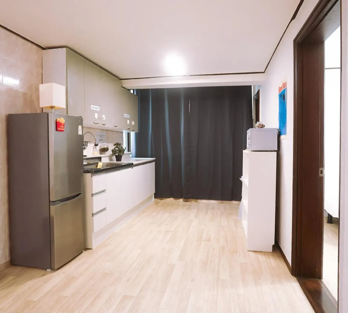 Lejlighed Conveniently Located, Spacious, 3 Rooms, 6 Beds Seoul